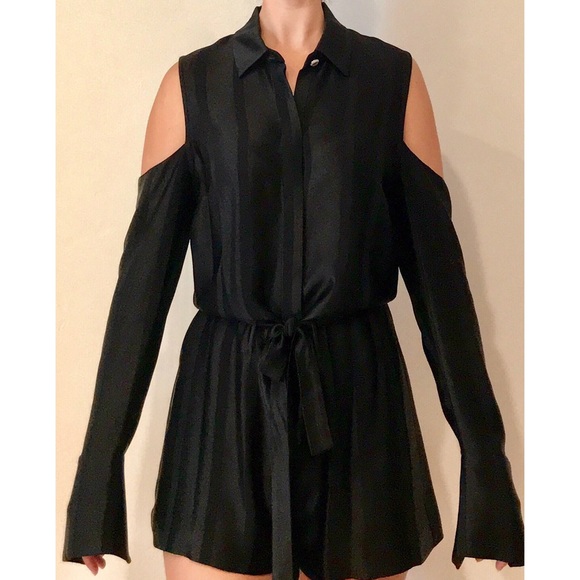 Black Alexis Ceanna Romper - Picture 2 of 6